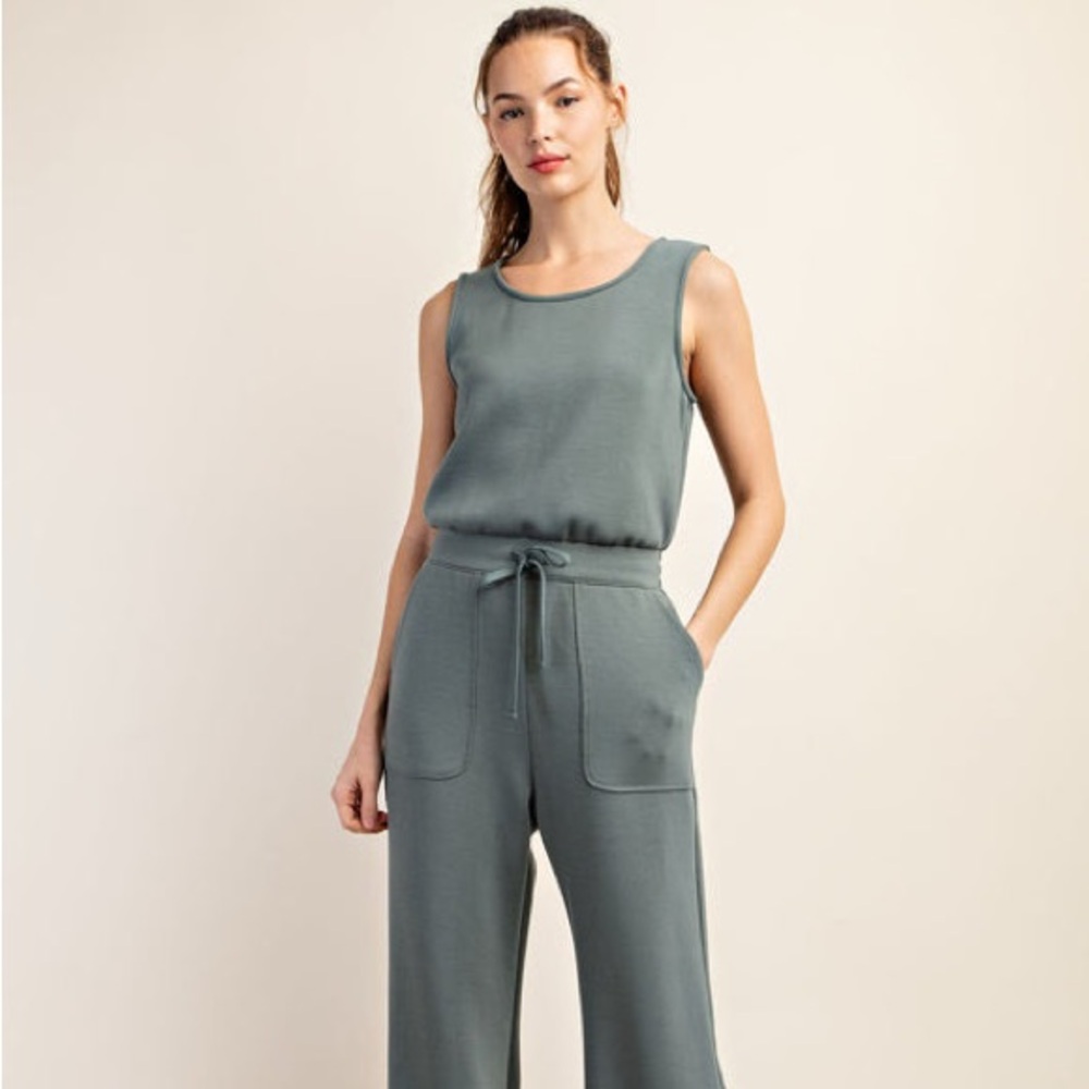 🌿NWT Women's Sage Green Jumpsuit